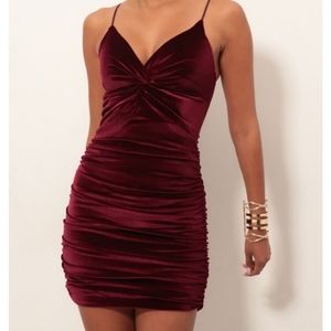 Lucy in the Sky maroon velvet small dress
